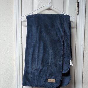 Koolaburra By UGG Midnight Blue Plush Throw Blanket